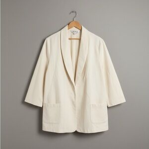 Elegant Cream Women's Blazer